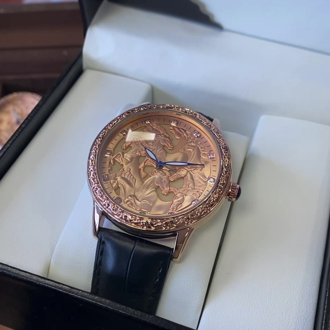 Carlophis K-2196B Unisex 3D Engraved Horse Watch - Artistic & Vintage Style